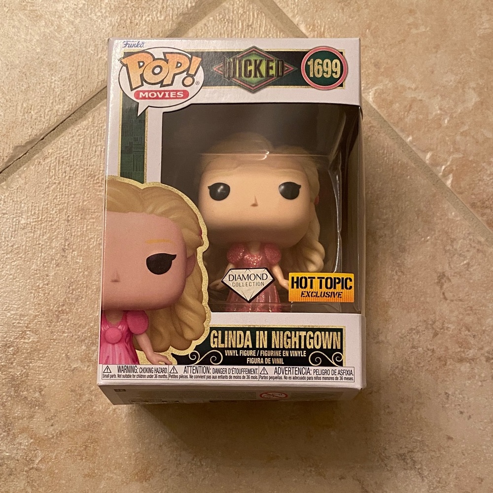Funko Pop Glinda in Pink Nightgown Exclusive